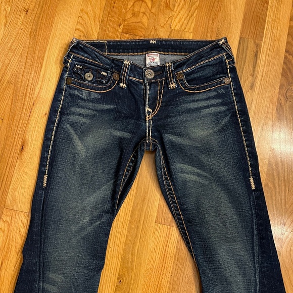 EUC Womens True Relgion Joey Super T Low Rise Twist Seam Flare Leg Jeans Size 28 - Picture 2 of 7